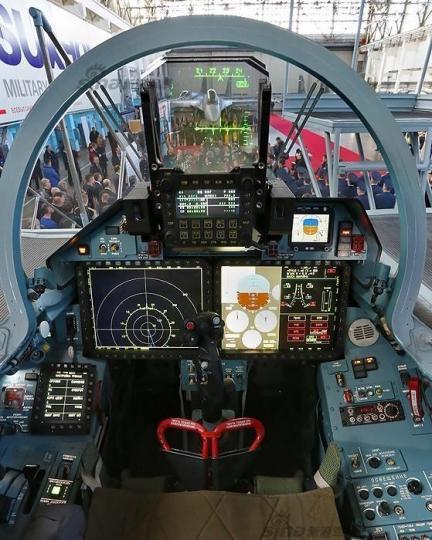 su35的玻璃座舱。。